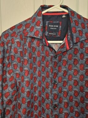 Silver Stone Red & Blue Printed Modern Fit Button-Down Shirt Men's Sizing M